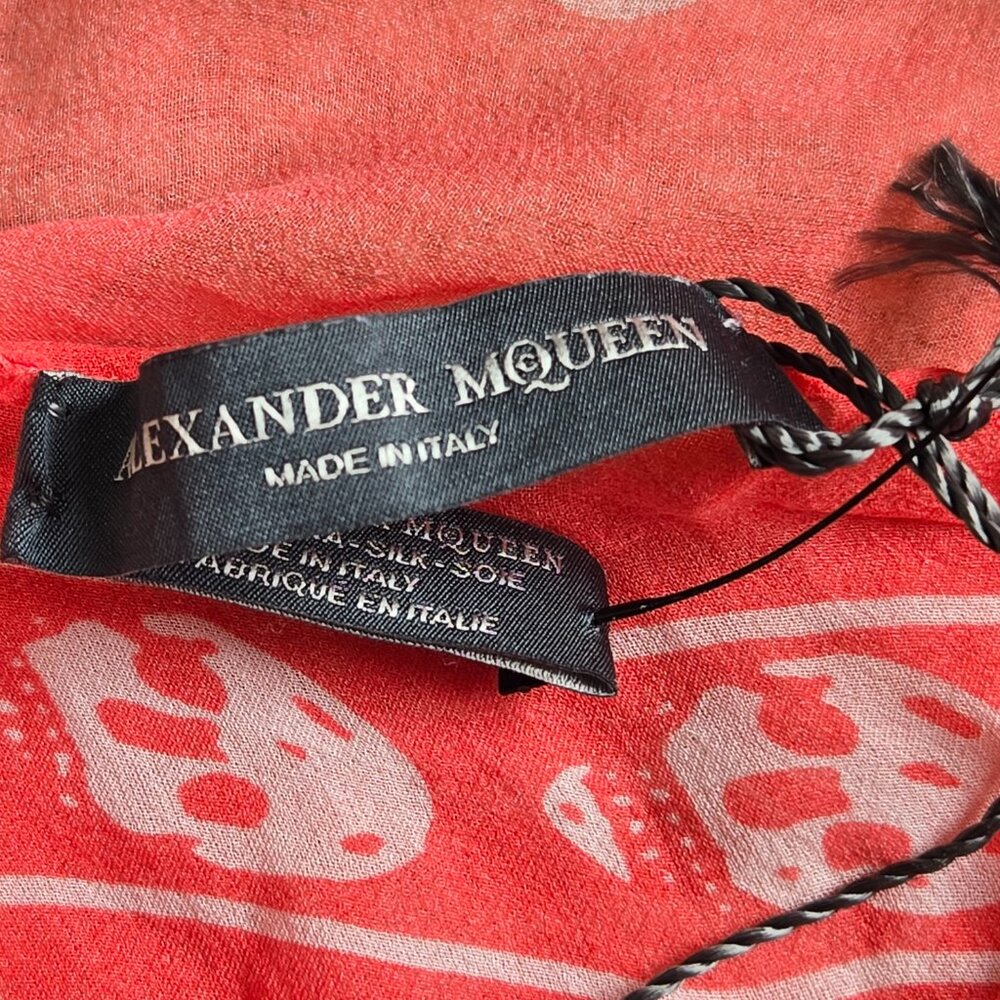 NWT McQueen Skull Scarf Silk Gradient Pink Ombre - Picture 10 of 10
